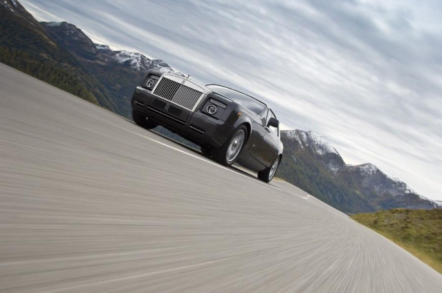  Rolls-Royce Phantom Coupe 2008 года  (фото 80 из 134)